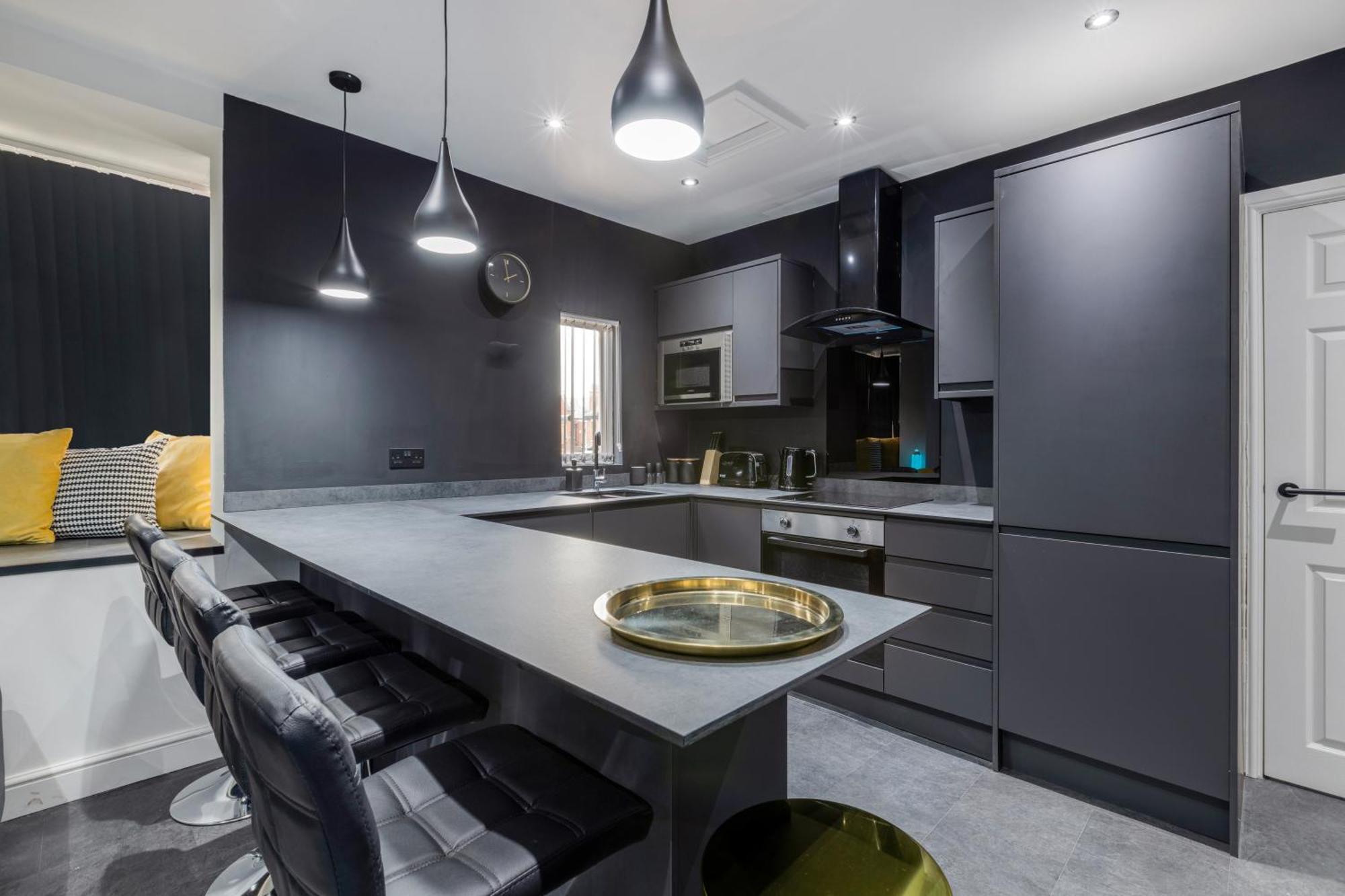 Two Bed Modern Apartment 5Min Walk To Town Centre With Free Parking ! Under New Management Blackpool Buitenkant foto